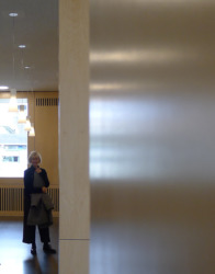 Jorunn Ragnarsdóttir im Foyer (Bild: Ursula Baus)